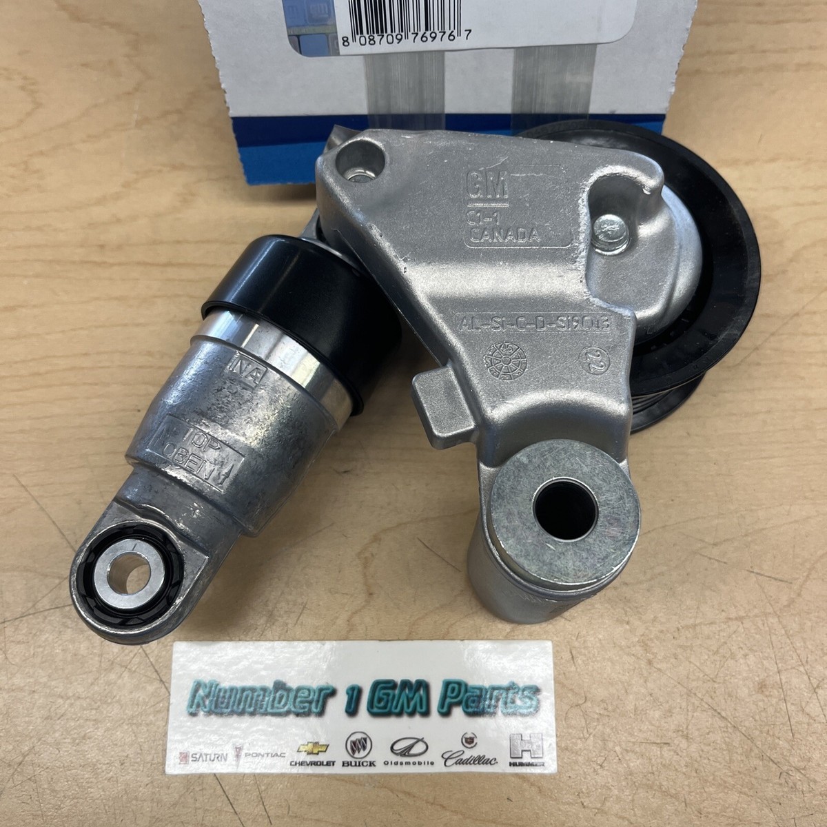 New Genuine GM 12686272 Drive Belt Tensioner Assembly 14-19