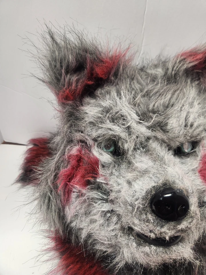 Máscara de lobisomem realista e conjunto de cauda com boca em movimento cinza vermelho pele sintética cosplay - Imagem 3 de 4