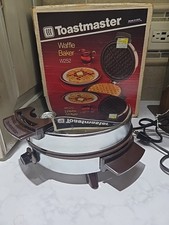 Vintage Toastmaster W252 Waffle Baker Maker C...