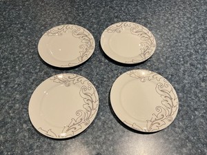4 White w/ gold Acanthus Floral salad/dessert/appetizer plates  7 1/2”