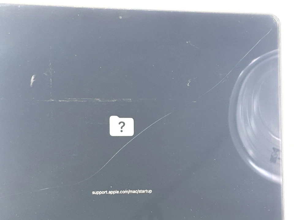 LCD RUIM: 2016 MacBook A1534 - 12", 1.1GHz Intel m3, 8GB RAM, 256GB SSD, SEM SISTEMA OPERACIONAL - Imagem 2 de 4