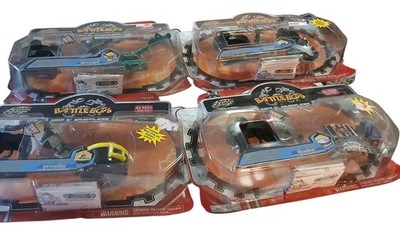 ROAD CHAMPS BATTLE BOTS GRIP N GRAPPLERS SET OF 4 NIB 2001