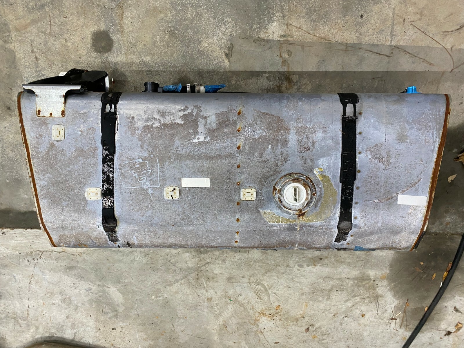 Rolls-Royce Silver Seraph Fuel Petrol / Gasoline Tank  