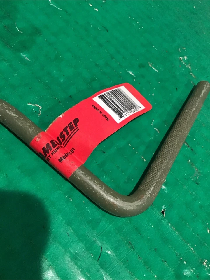 Lot of 6 Screw-In Tree Steps 4- Ameristep 101 2-unbrand Climbing Spikes Hunting - Image 4 of 4