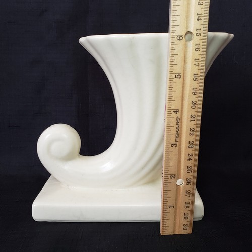 Vintage McCoy Ivory White Matte Cornucopia Vase Mid-Century USA *Crazing, Stains - Picture 16 of 19