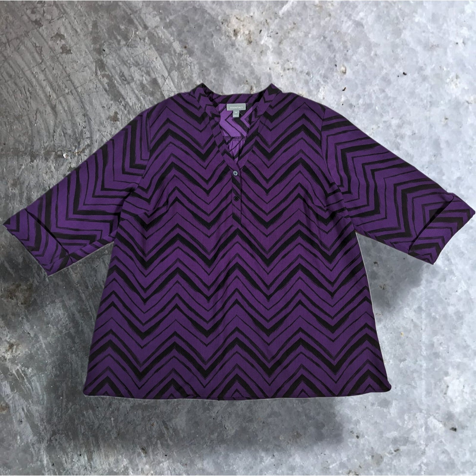 Essentials Lightweight Purple + Black Zigzag Patt… - image 1