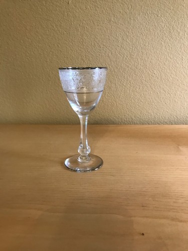Glastonbury Lotus Glass BROCADE Scroll Border Wine Goblets w/ Sliver Trim - Picture 5 of 7