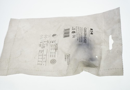 Eaton C22S-DRH-S-K02 Black Pushbutton, Maintained 2NO, Non-Illuminated, New - Picture 2 of 3