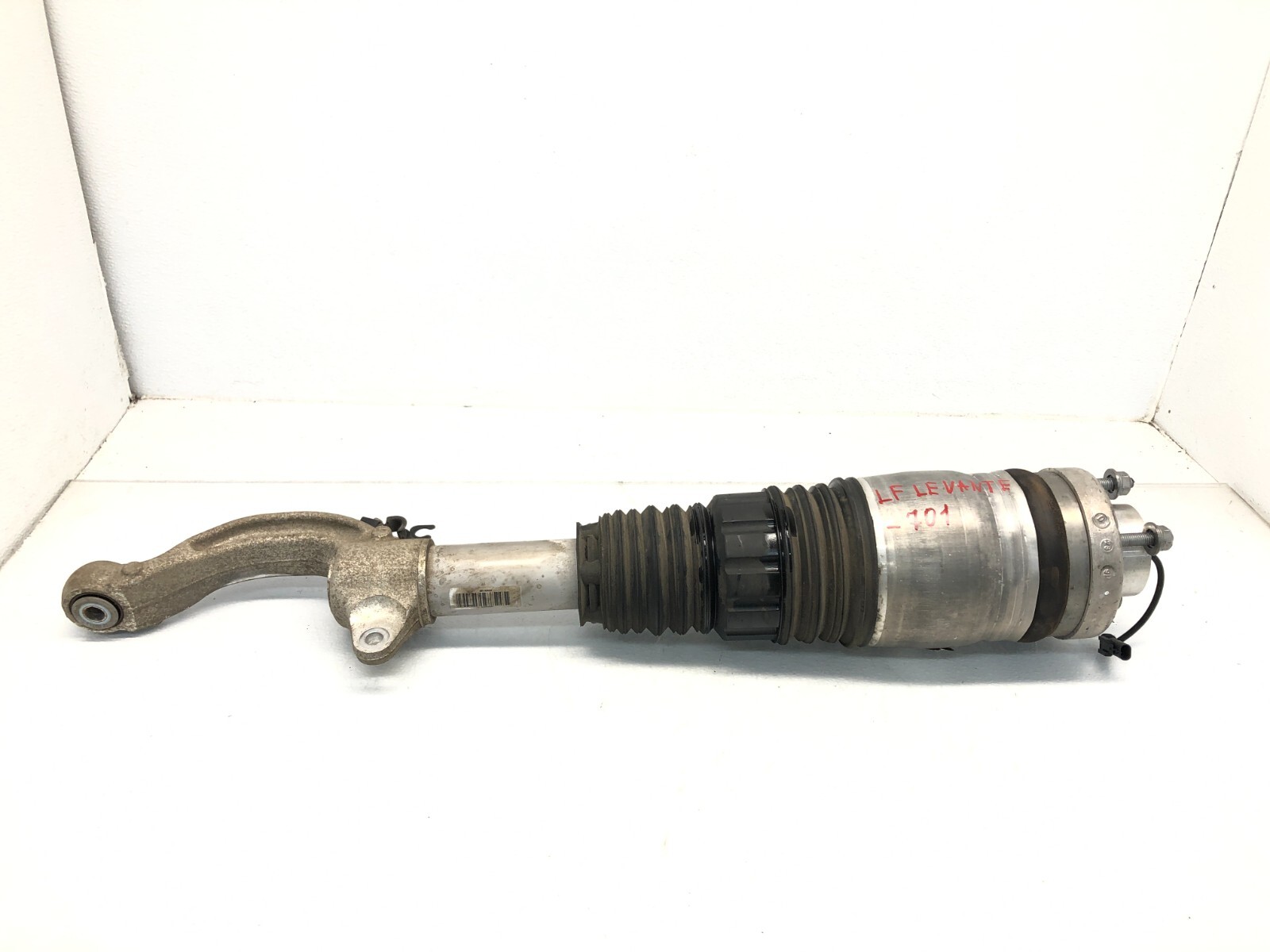 2017-2020 MASERATI LEVANTE 3.0L LEFT DRIVER FRONT AIR STRUT ABSORBER OEM 25K MI
