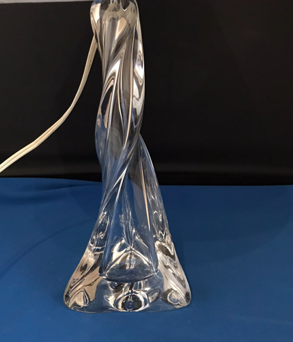 Classic French Hand Shaped Crystal Glass Lamp (c. 1930s-50s) - Picture 3 of 14