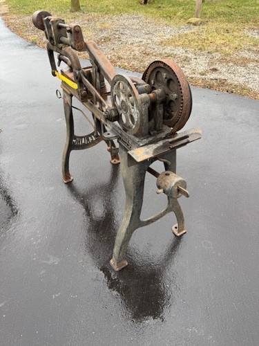 RARE Antique Vintage Diamond Saw & Stamping Works Cast Iron Embossed Base Legs - Picture 8 of 8