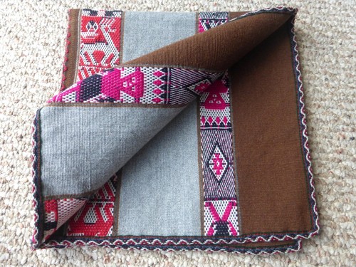 Aguayo Mastana Andino Q'ero Tejido a Mano - Textil de Montaña Peruano - Imagen 11 de 11