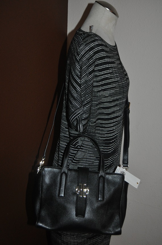 Picture 3 of 9