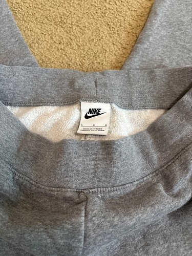 Girls Youth Grey Nike Sweatpants - Picture 3 of 3