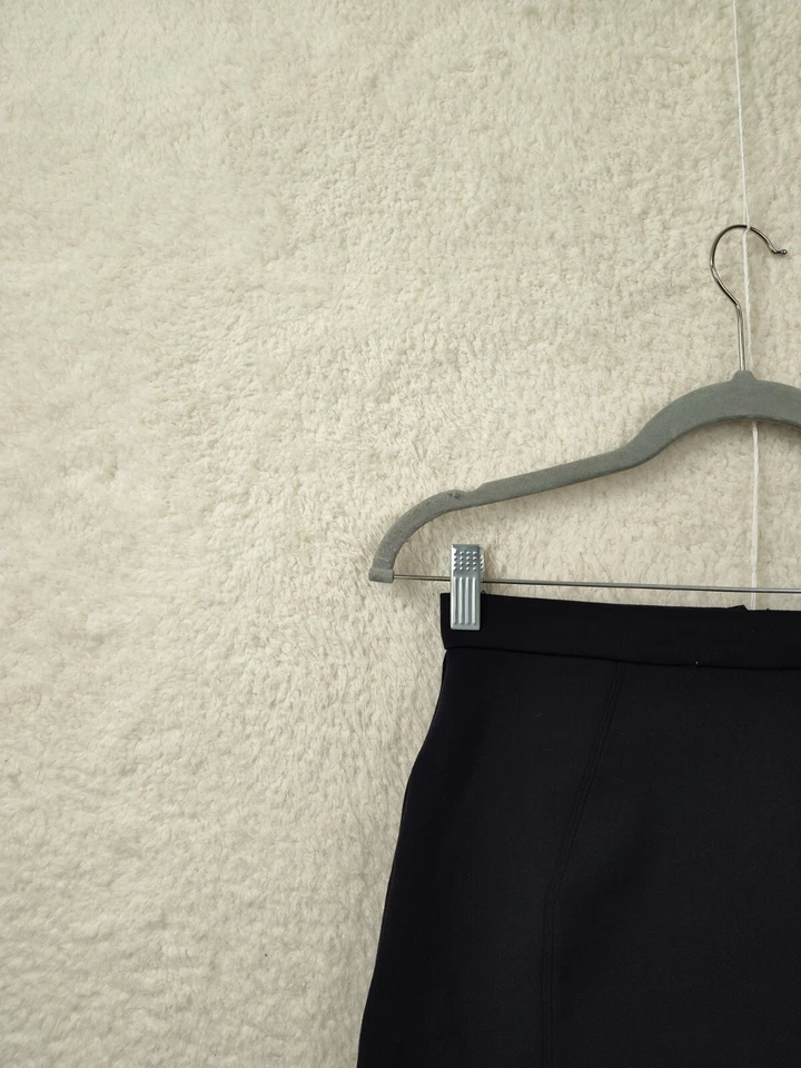 Falda Talula para mujer pequeña negra mezcla de nailon tiro medio recta calce lápiz mini Foto 2 de 4