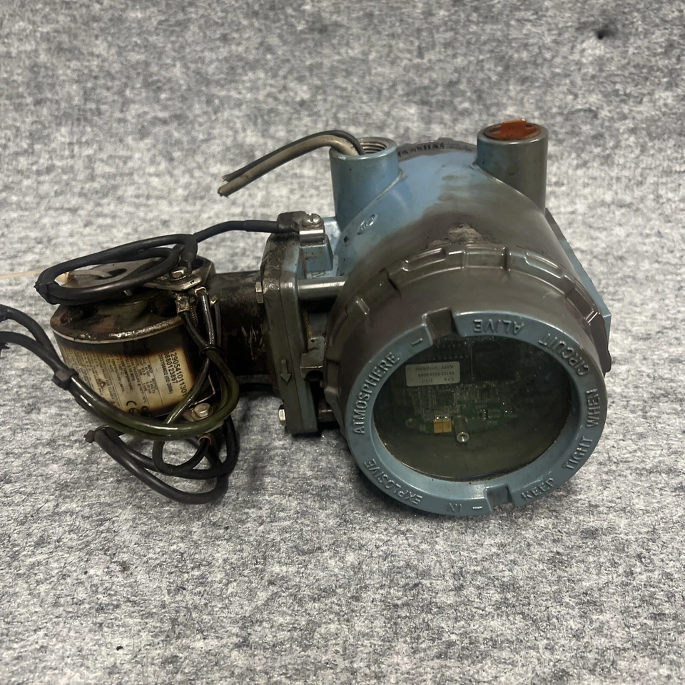 Rosemount 8732CT12N0M4 Transmitter With 8711TSA005U5N0G1 1/2" Flowtube FOR PARTS - Image 2 of 4