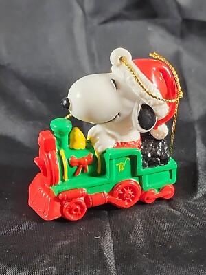VTG Peanuts SNOOPY Riding Train United Feature Syndicate Christmas Ornament  88G