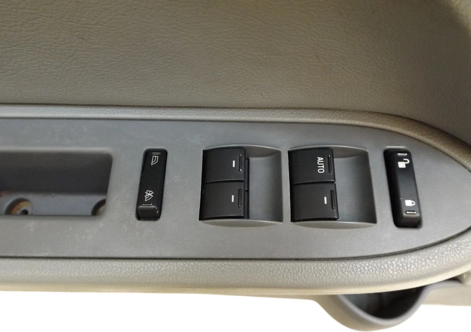 2005-2007 Ford Freestyle Driver FL Interior Door Panel Used OEM  Foto 3 de 4