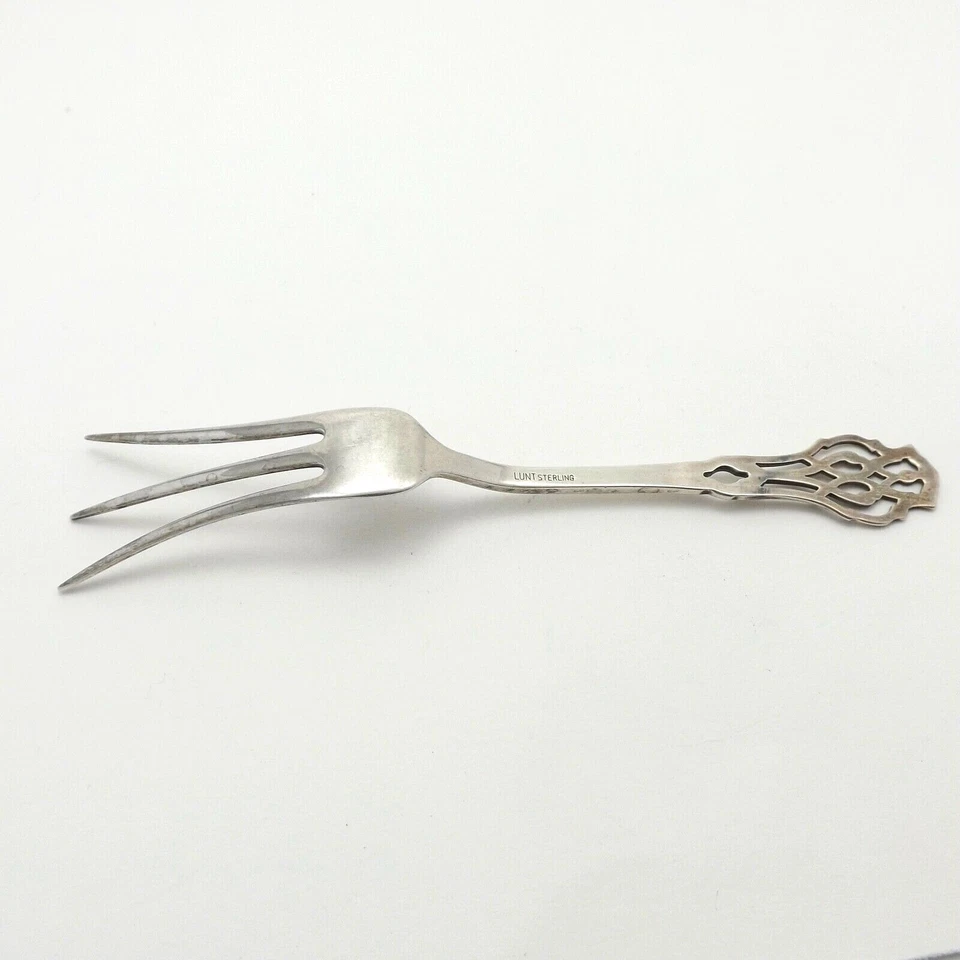 Antiguo tenedor Lunt Chippendale de plata esterlina cóctel fresa limón Foto 2 de 3