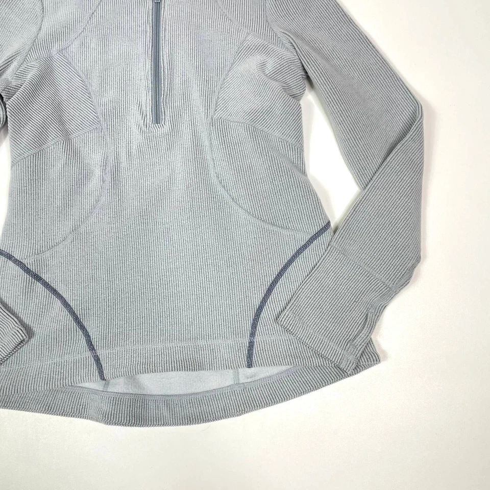 Zella gray 1/4 zip hooded sweater small - Image 2 of 4