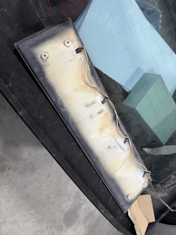 Panel reflector luz trasera central Porsche 944 951 Turbo S2 raro 968 Foto 4 de 4