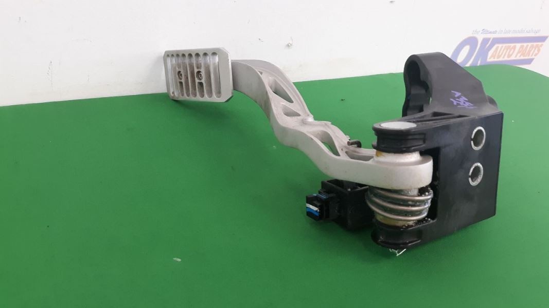 McLaren 570S 2017 Brake pedal P/N 11C0143CP