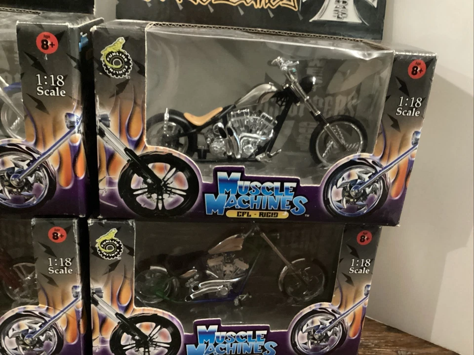 Muscle Machines Jesse James West Coast Choppers 1:18 Die Cast Motorcycles Lot 4 - Image 3 of 4