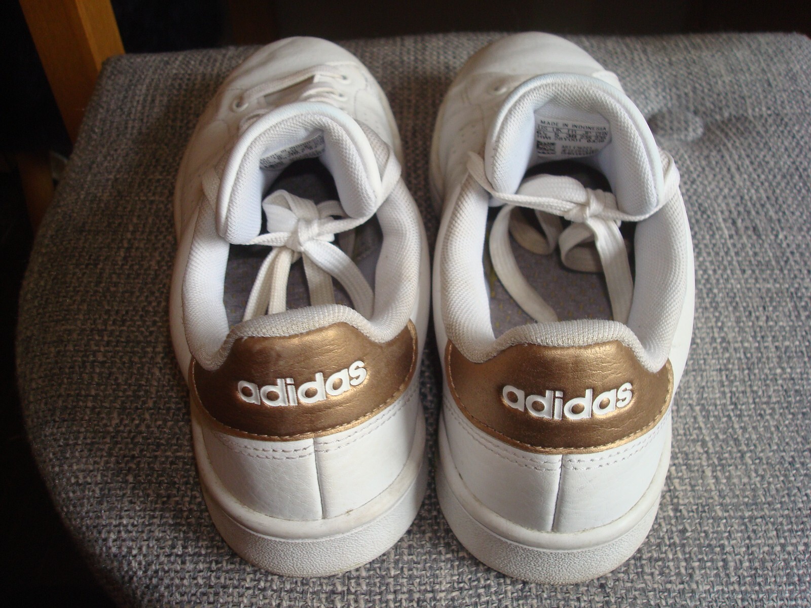Women's Adidas White Copper Advantage Tennis Sneakers Trainers UK Size