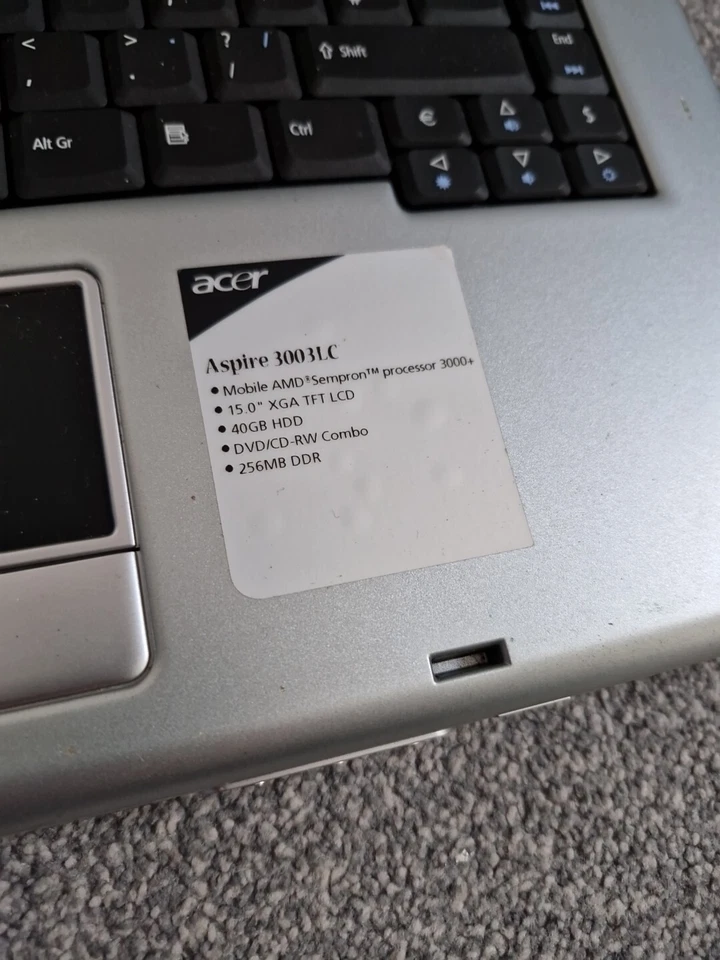 Acer Ferrari One 3003lc Laptop, 1TB SSD, 4GB RAM, WIn 10 Pro - Image 4 of 4