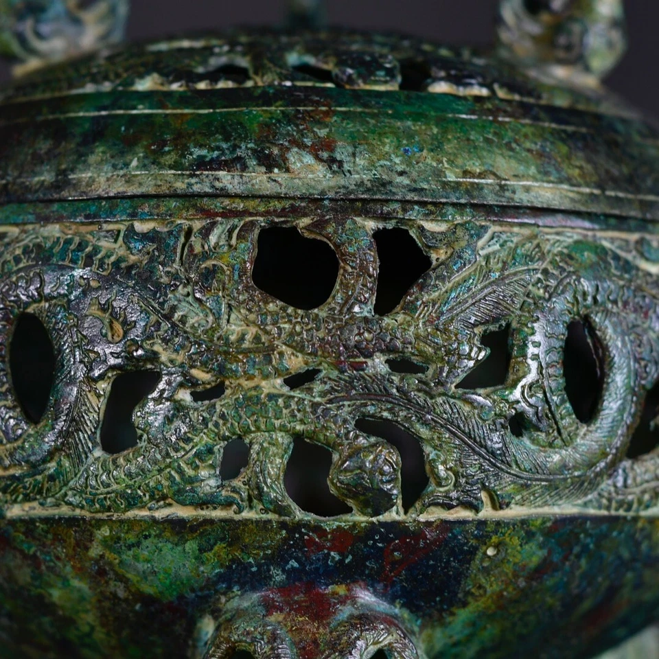 China Western Zhou Botella Bronce Olla Quemador de Incienso Naturaleza Desgastada Escultura Foto 2 de 4