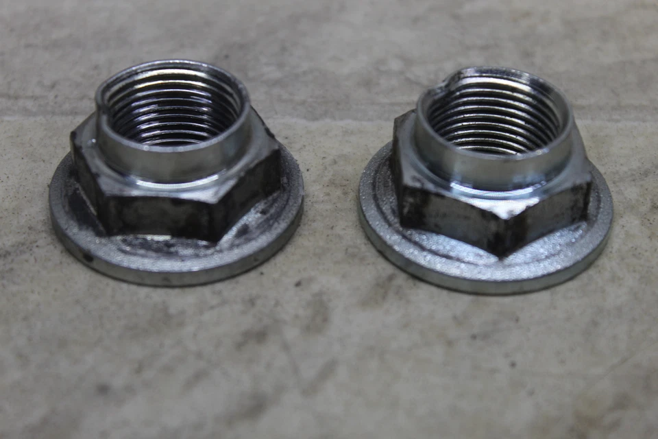 Yamaha Grizzly 700 2008-2016 OEM eje delantero trasero eje tuercas 90179-20016-00 Foto 3 de 4