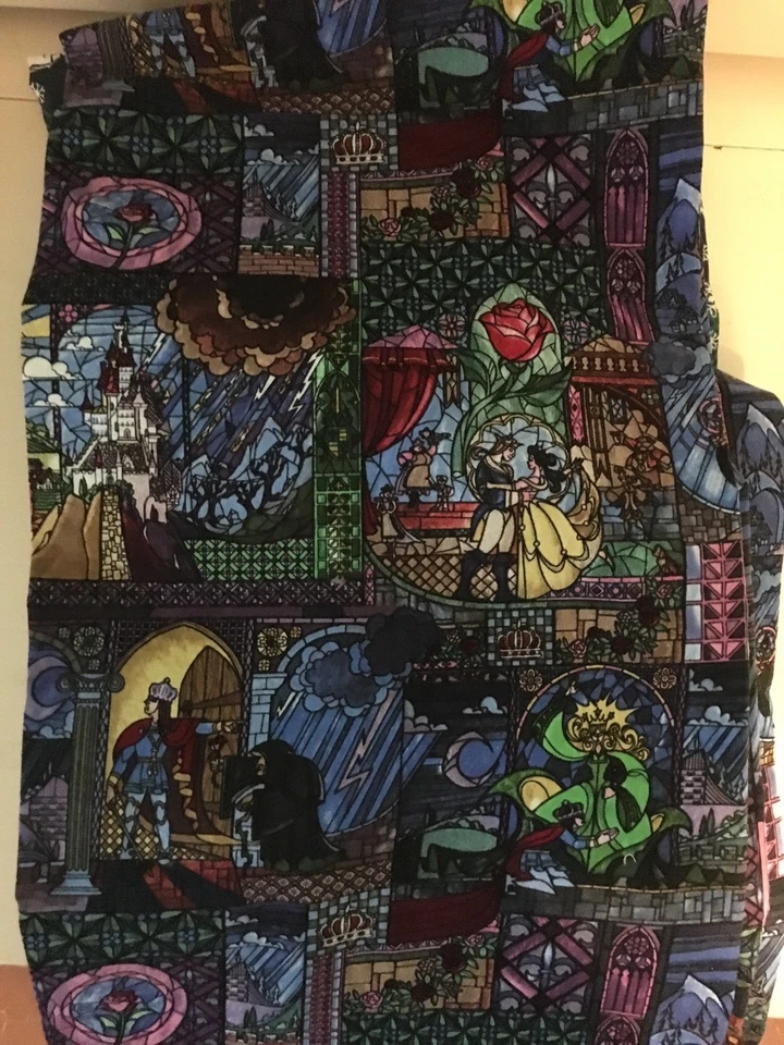 Bufanda Infinity de La Bella y la Bestia Foto 4 de 4