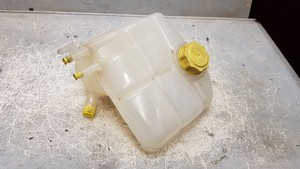 Ausgleichsbehälter Kühlwasserbehälter Ford PT2/PU2 Transit Connect (lang) DPF
