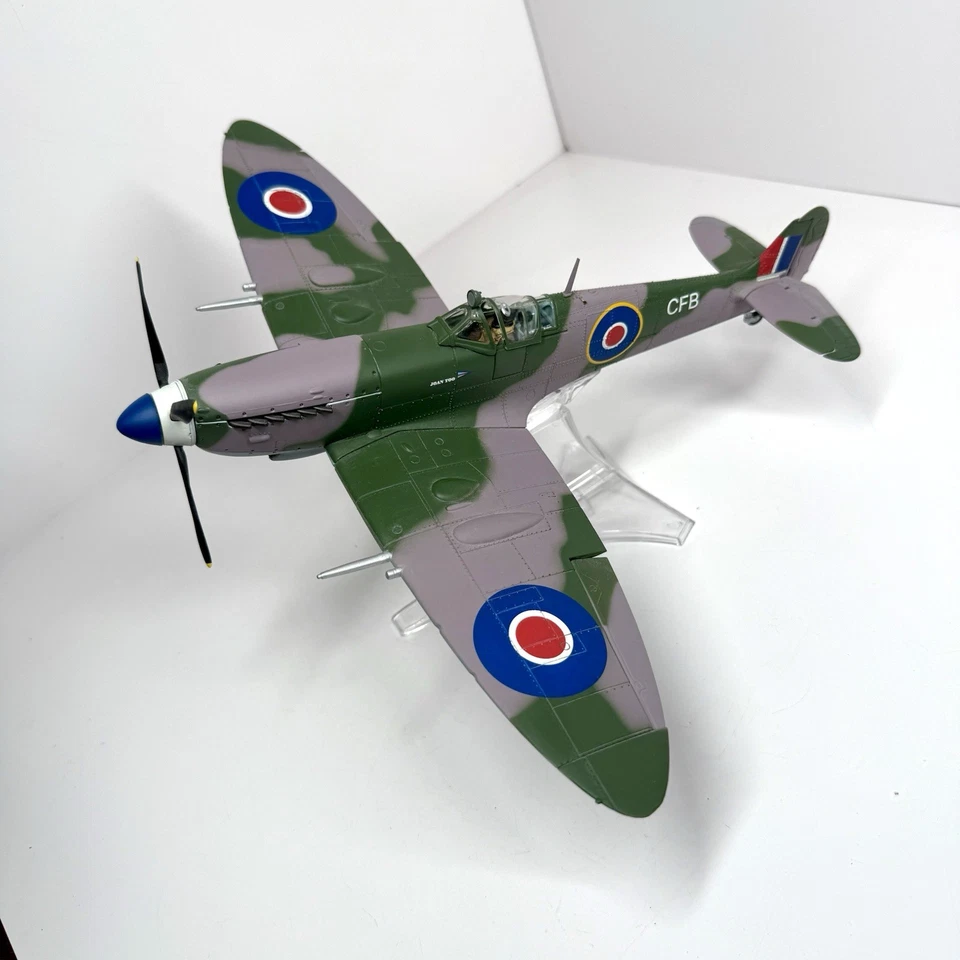UNIMAX Forces Of Valor Spitfire Mark IX 1:32 Scale No. 134 Wing Netherlands - Image 2 of 4