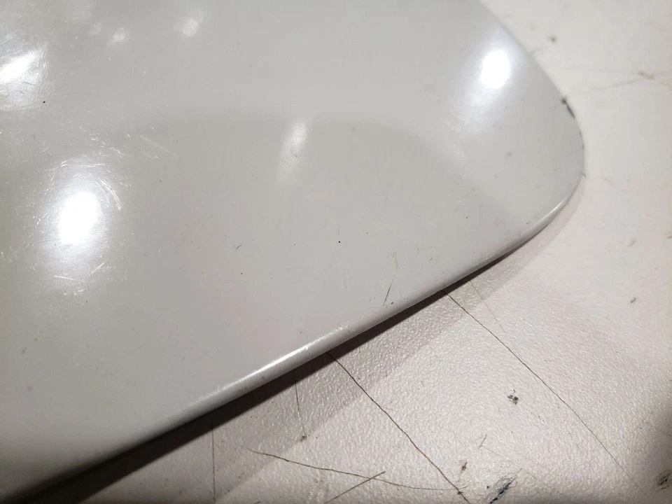 Puerta de llenado de combustible - BMW M6 2007 convertible - OEM Foto 4 de 4