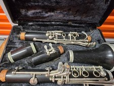 Vtg. Artley 17S intermediate clarinet and case