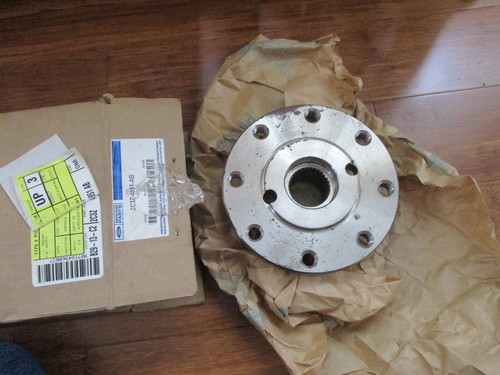 OEM NOS Genuine 2005-2007 Ford F250 F350 Super Duty Rear Axle Companion Flange - Bild 2 von 3