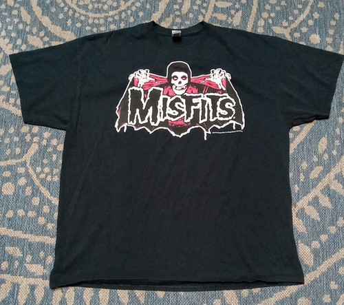Misfits Band Shirt 2XL 2016 Bat Fiend GIildan Heavy Cotton