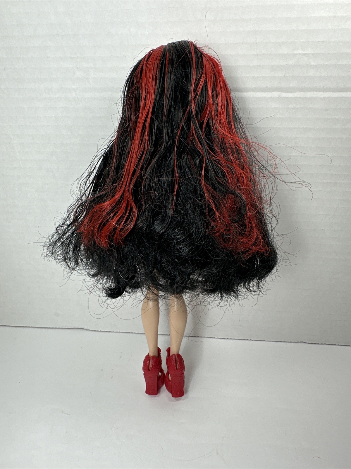 Ever After High Doll Lizzie Hearts Signature Royals 2013 Heart