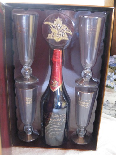BIRRA TIPO CHAMPAGNE BUDWEISER MILLENNIUM EDIZIONE LIMITATA E 4 BICCHIERI NUOVI CON SCATOLE - Foto 6 di 14