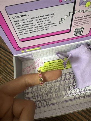 Oomiay Confetti Ring Size 4