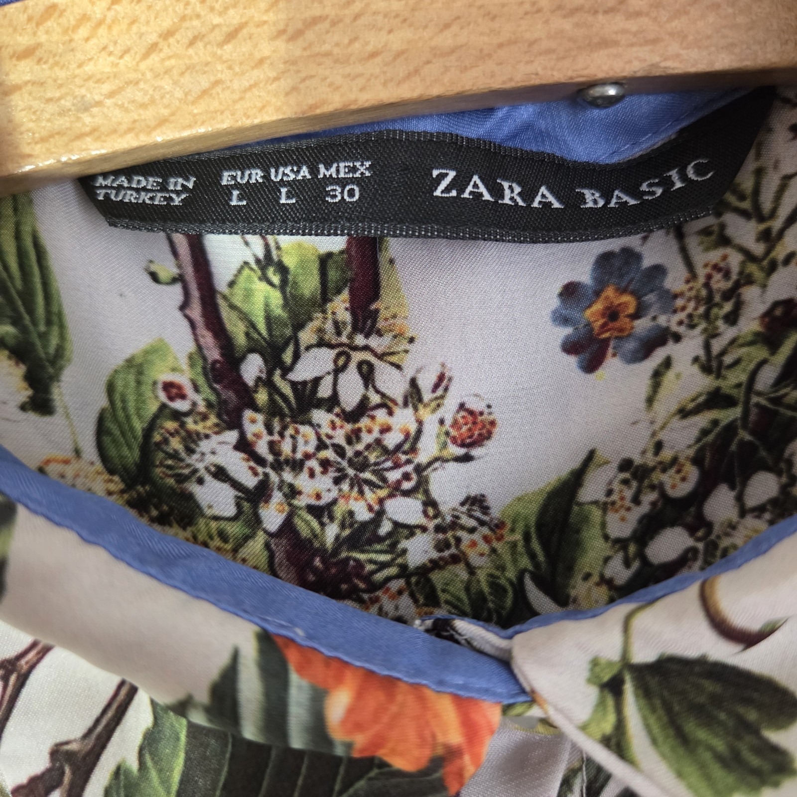 ZARA Basic White Floral Button Front Blouse Top S… - image 15