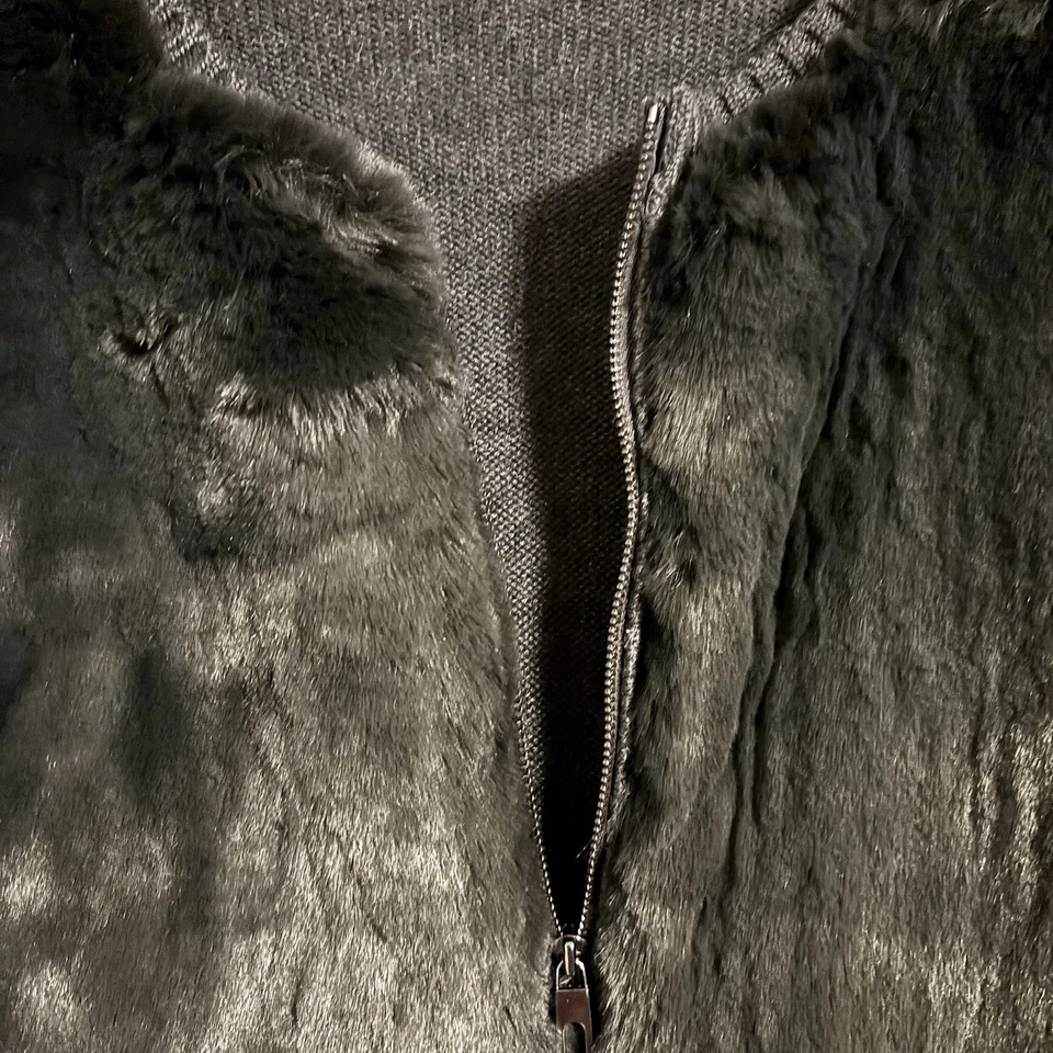 Ivanka Trump 木炭人造毛皮毛衣,尺寸 M  — 第 4/4 张图片