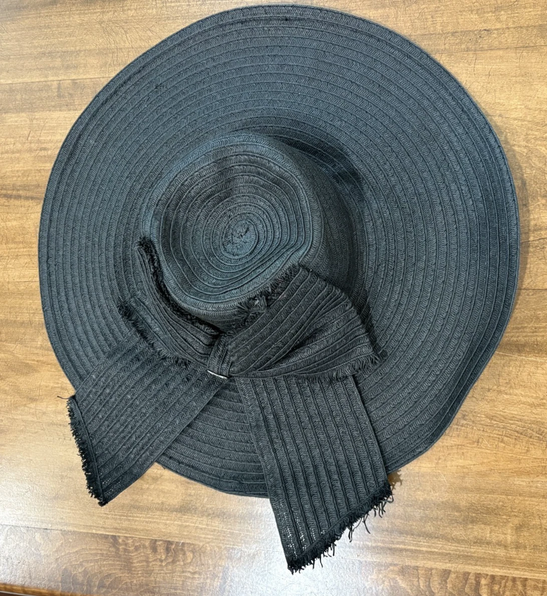 Betsey Johnson Black Straw Sun Hat Wide Brim Floppy Bow One Size Beach Travel