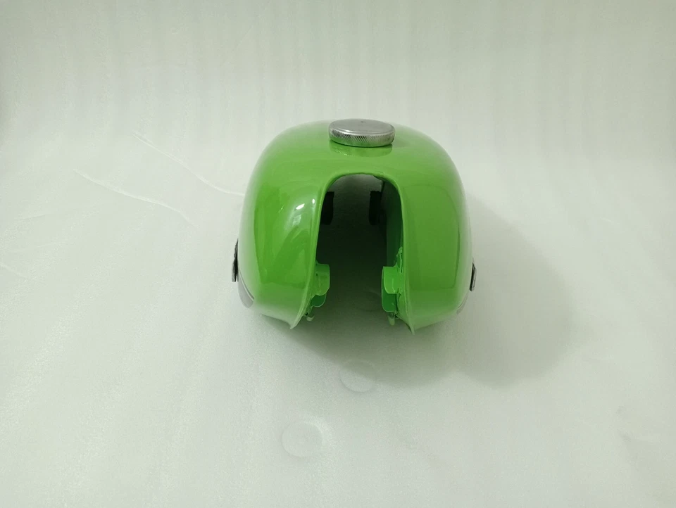 Suzuki TS250 TS 250 1971-76 tanque de gasolina de acero pintado verde + tapa + insignia + llave de seguridad Foto 2 de 4