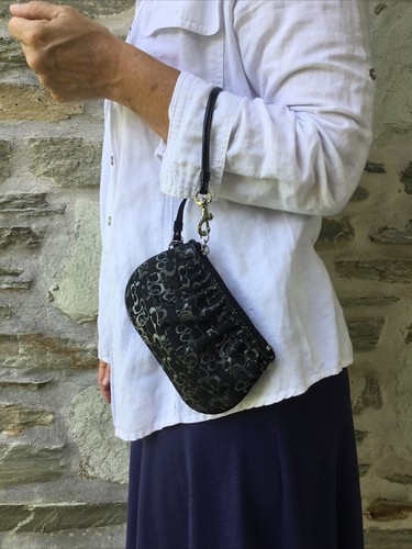 COACH Signature Logo Grey & Black Silver Jacquard Small Wristlet Corner Zip - Picture 3 of 10
