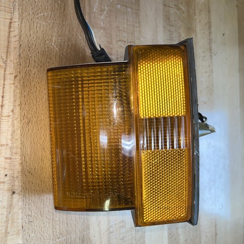 1971 1972 MERCURY COUGAR PARKING LIGHT LENS RIGHT TURN SIGNAL LAMP W/ Assembly - Foto 2 di 7