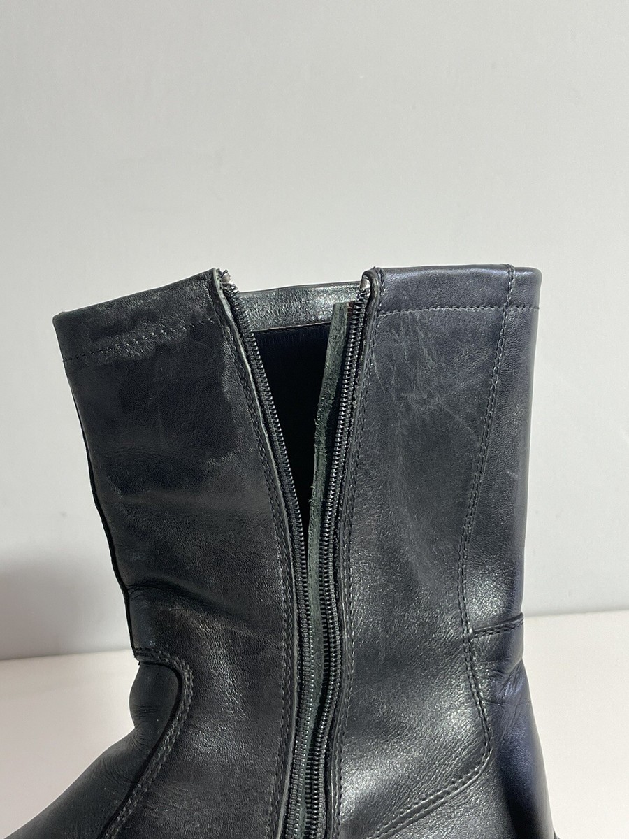 Prada Vintage 1999 Archive Runaway Leather Ankle Vibram Prada Vintage 1999 Archive Runaway Leather Ankle Vibram