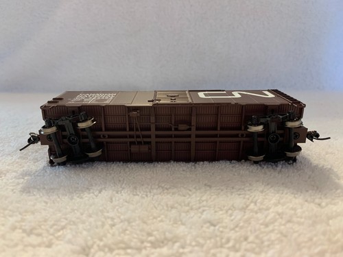 Walthers Mainline #910-1765 HO Scale Canadian National 40' AAR Boxcar #525303 - Picture 6 of 8
