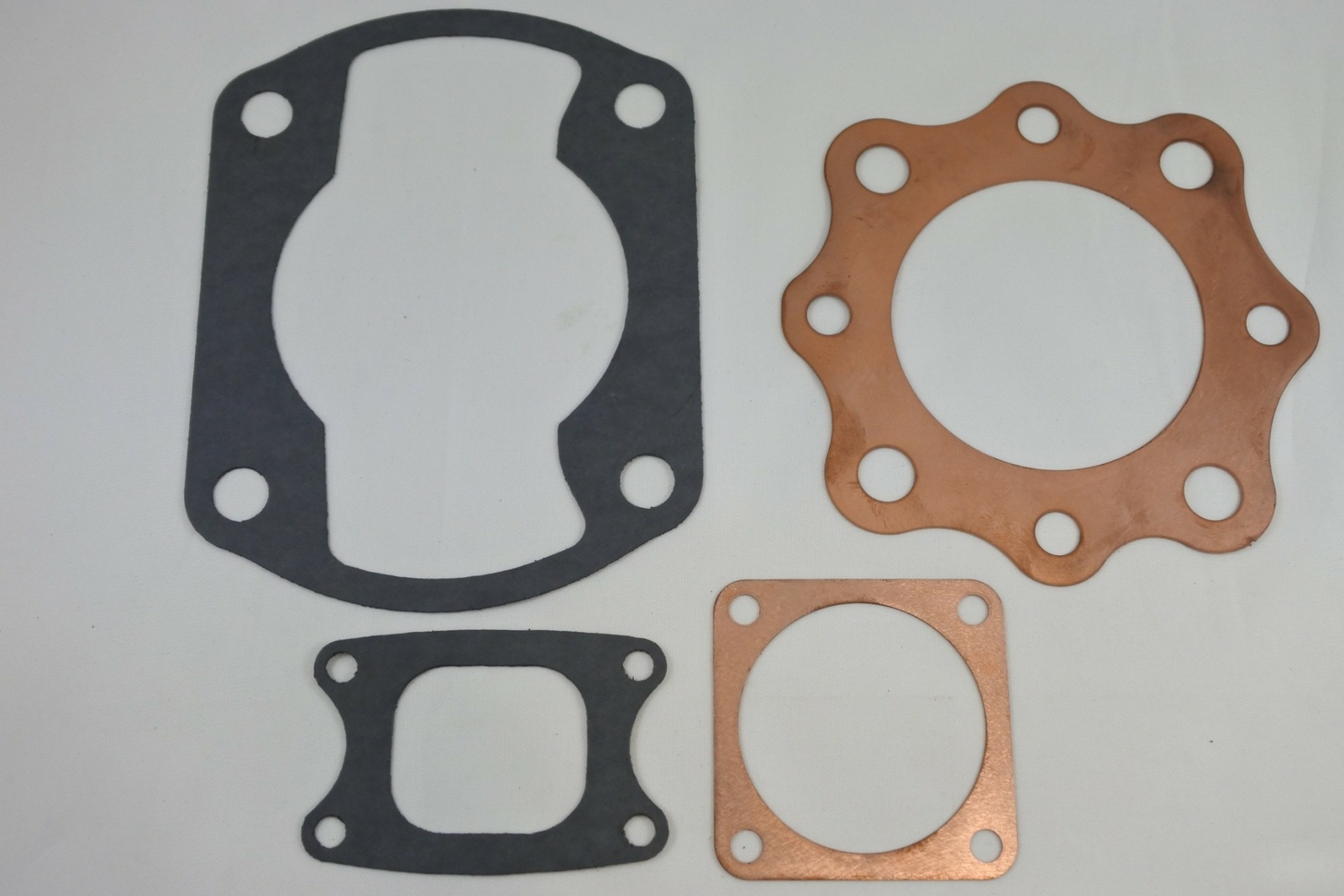 Cometic 73-74 Honda CR250 71mm Bore Top End Gasket Kit main image 1